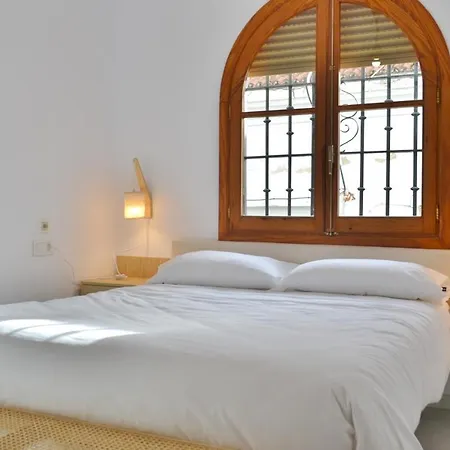 Апартаменти Sunshine Almanzor *